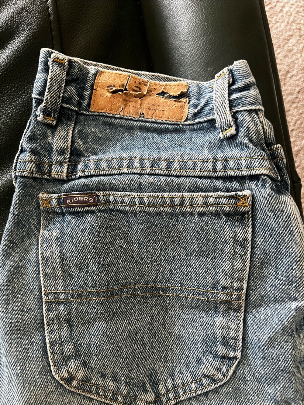 Light Wash Denim Jeans - Faded Blue